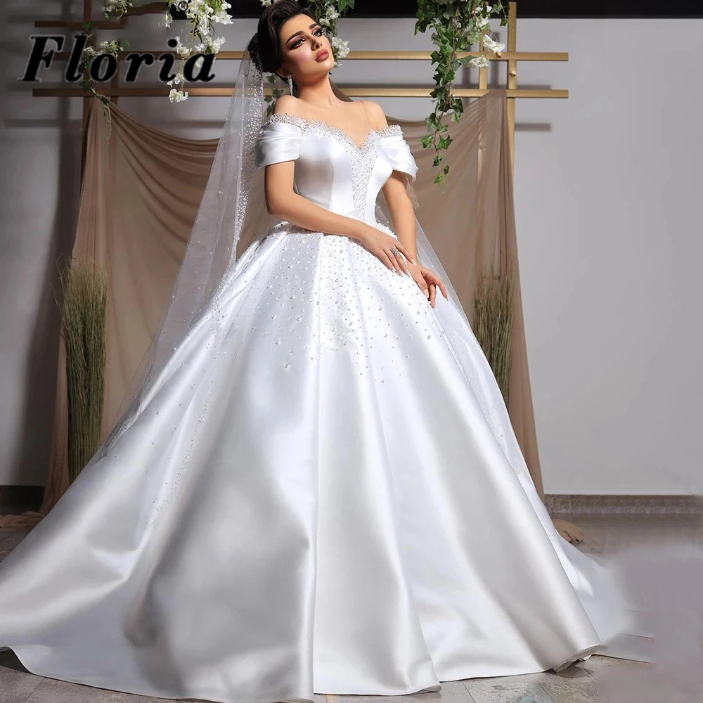 Floria Fehér Szatén Gyöngyfűzés Gyöngy Esküvői Ruhák 2021 Dubai Couture Le A Váll Menyasszonyi Ruha, Estélyi Ruha Menyasszony Ruha Vestido